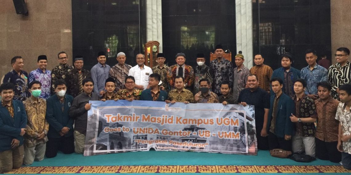 Takmir Masjid UGM Kaji Manajemen Pengelolaan Masjid Raden Patah UB